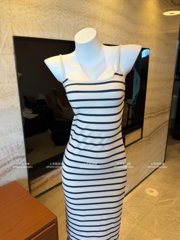 Korean Women's Striped Suspender Dress, Slim Fit, Waist-Cinching, Slimming, Stretchy Knit, Bodycon, Mid-Length Dress, Vacation Inner Wear Korean Women's Striped Suspender Dress, Slim Fit, Waist-Cinching, Slimming, Stretchy Knit, Bodycon, Mid-Length Dress, Vacation Inner Wear