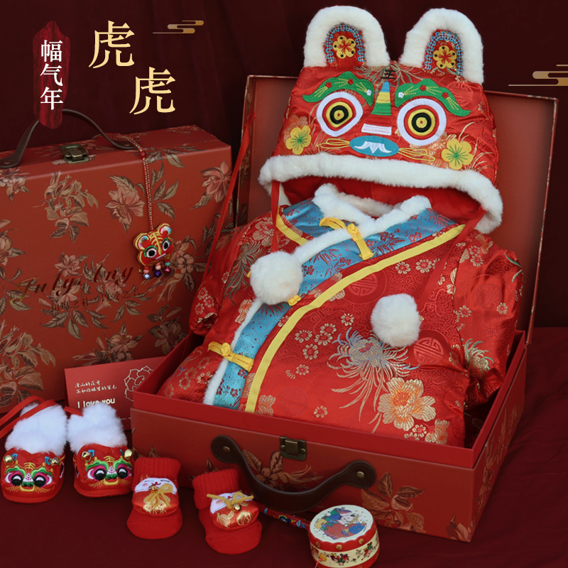 Newborn baby clothes gift box set new year baby newborn gift high-end New Year's dress jumpsuit autumn and winter thick