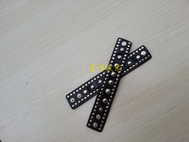 Performance leather bubble nail wrist brace Nanquan wrist brace martial arts wrist watch performance wrist brace exercise wrist brace single morning exercise special effects