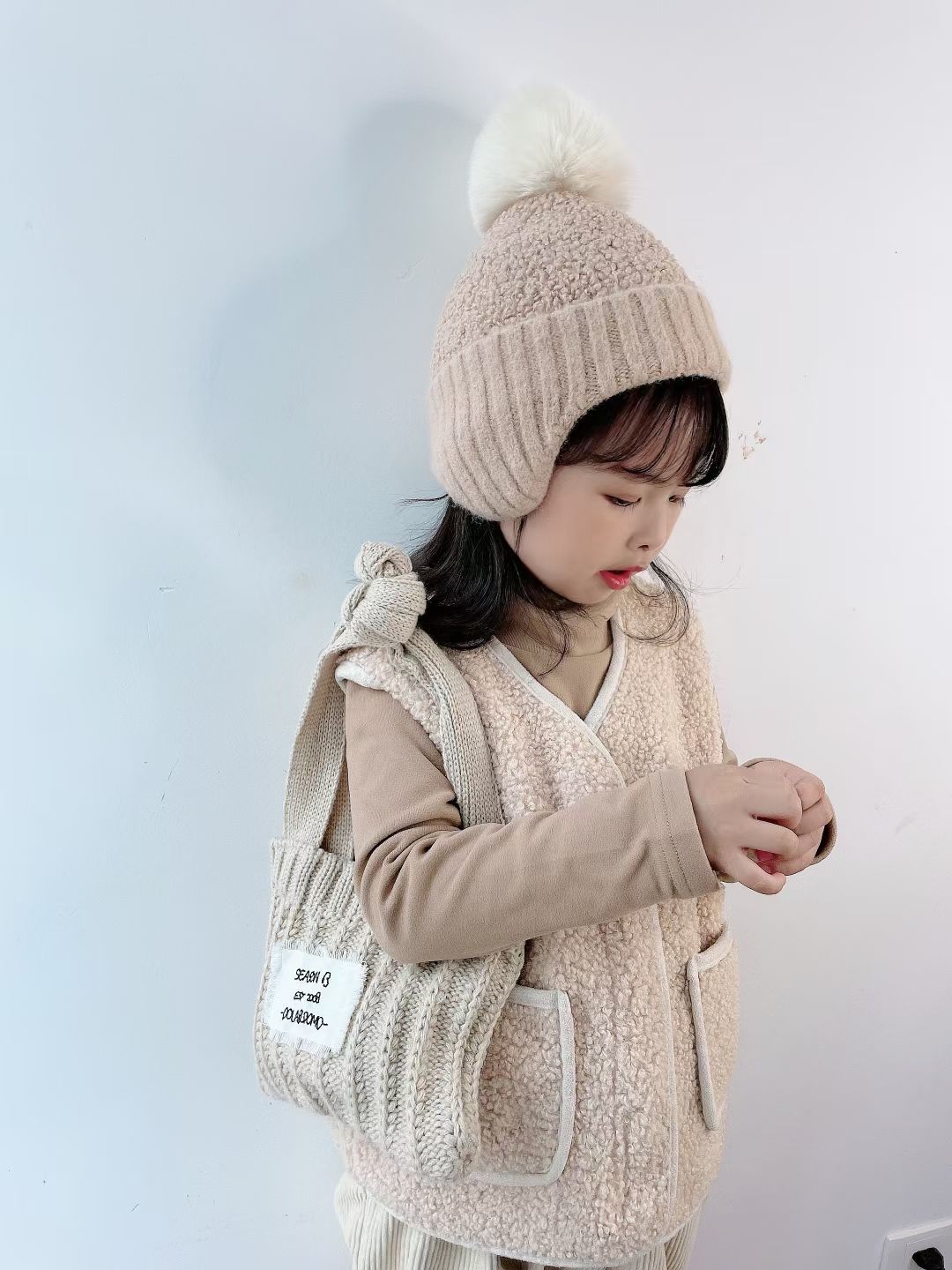 Children Unisex Cute Simple Style Solid Color Wool Cap display picture 1