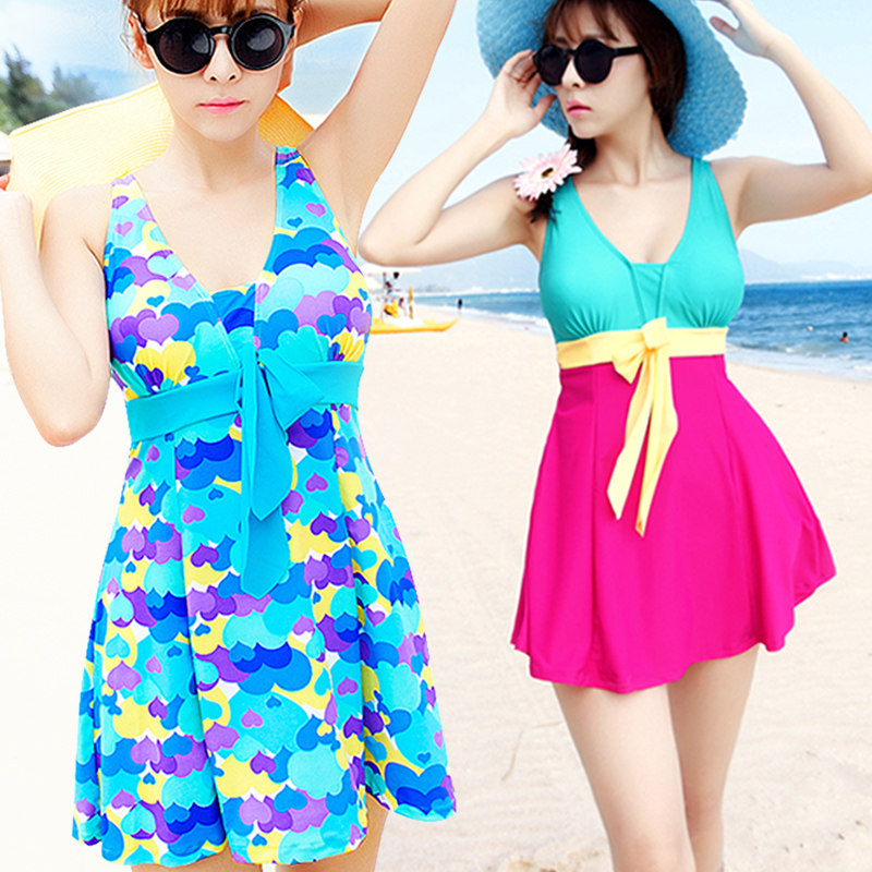 Swimsuit women's 2021 new one-piece body cover belly slim conservative small chest sexy Korean ins large size hot spring swimsuit