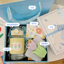 Girlfriends Birthday Gifts Girls Practical senior Sisters New Years Eve Valentines Day to send girlfriend a heart gift