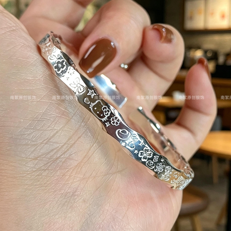 999.9 Pure Silver Hello Kitty Solid Adjustable Open Bracelet Birthday Gift 999.9 Pure Silver Hello Kitty Solid Adjustable Open Bracelet Birthday Gift