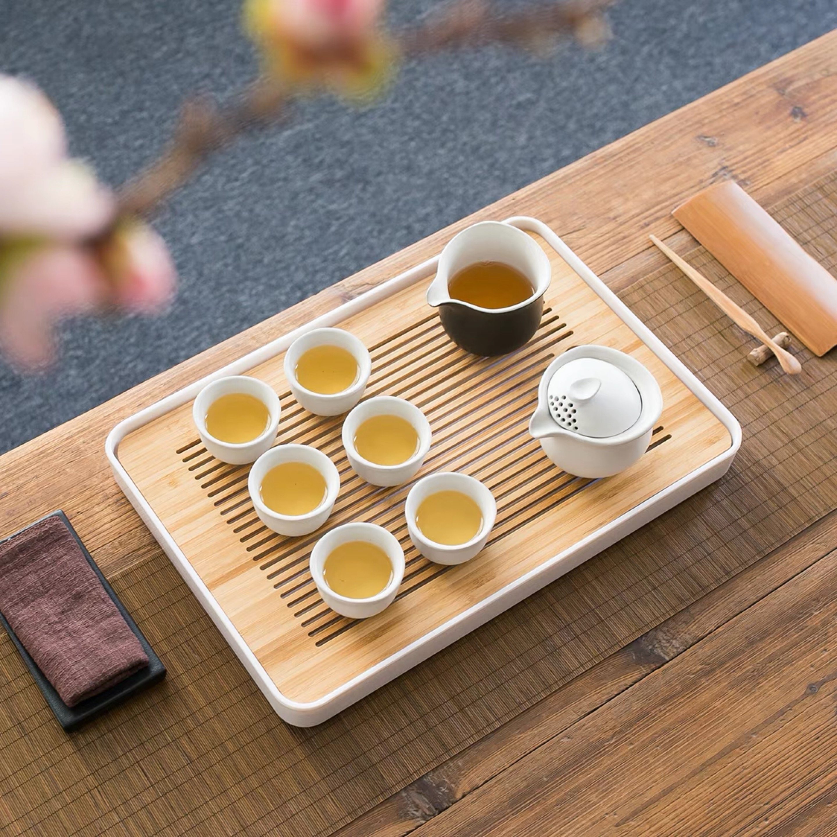 Small Tea Trays Water Storage Day Style Brief Tea Nursery Mini Tea Desk Home Made Of Bamboo Embedded Trumpet Dry Foam Table