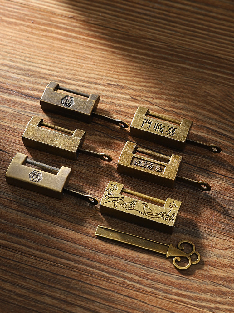 Antique Lock, Lock Buckle, Jewelry Wooden Box, Small Lock, Chinese Retro Mini Key, Ancient Lock, Combination Lock, Old-Fashioned Copper Lock