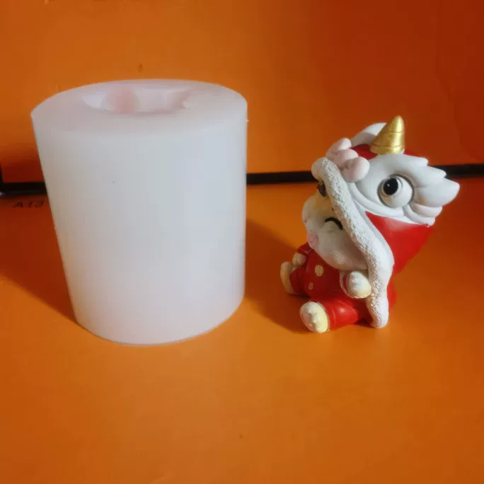 Cartoon three dimensional mold, aromatherapy, acrylic candle