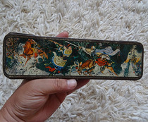 Old sheet pencil case 80s nostalgic lead pencil case ginger sub-tooth pattern sheet metal toy real photo picture in picture