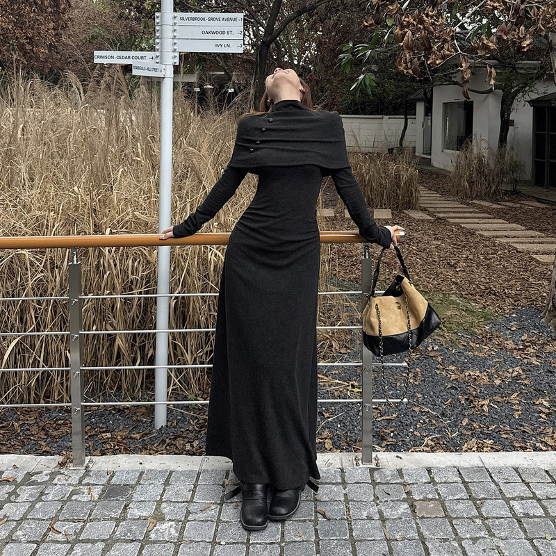 Instunning Korean-Style Half-High Collar Wool Knit Dress for Women, Long-Sleeved, Waist-Cinching, Elegant Long Dress in Black