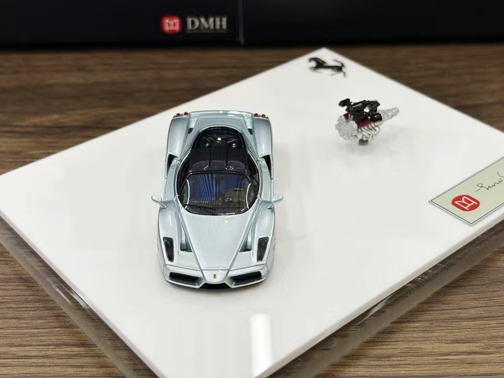 现货DMH 1:64 法拉利恩佐ENZO 高端树脂礼盒版仿真汽车模型