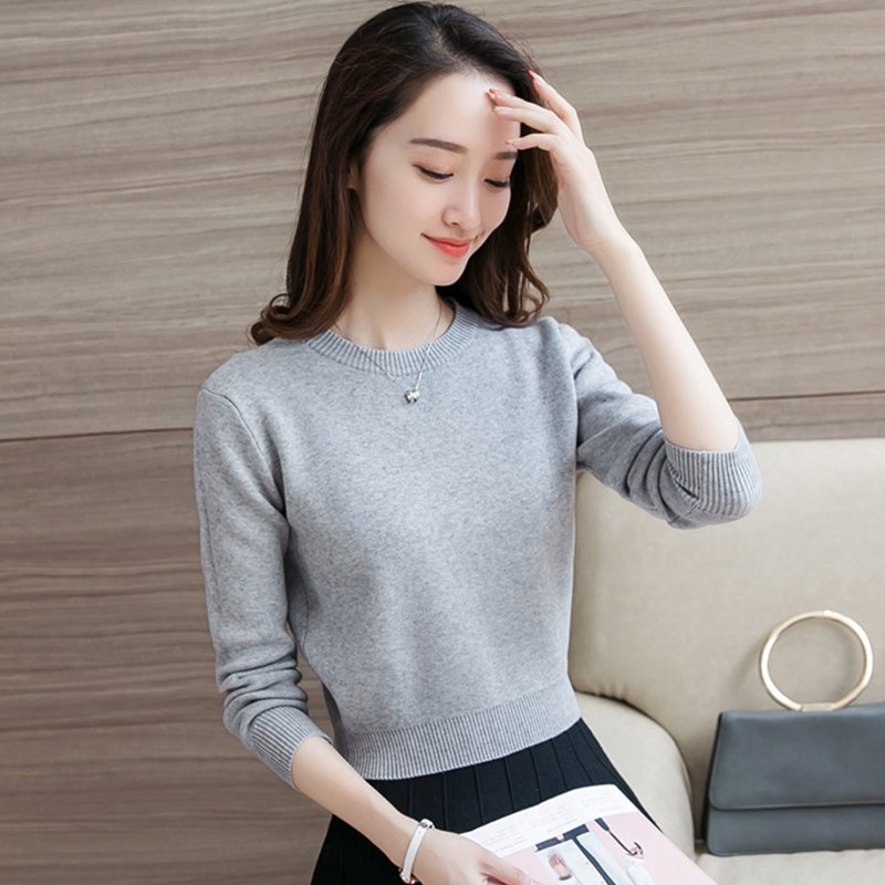 Small knitted top base shirt women's inner match autumn and winter 2021 new round neck short sweater women's Western style