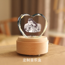 Photo custom rotating music box Music Box Music Box heart-shaped crystal wedding gift to send newcomers best friends gifts