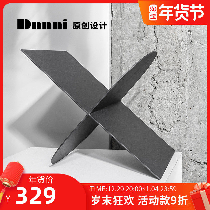 Dnnni X-shaped metal iron bookshelf decoration modern minimalist home sales department model room facade shop decoration