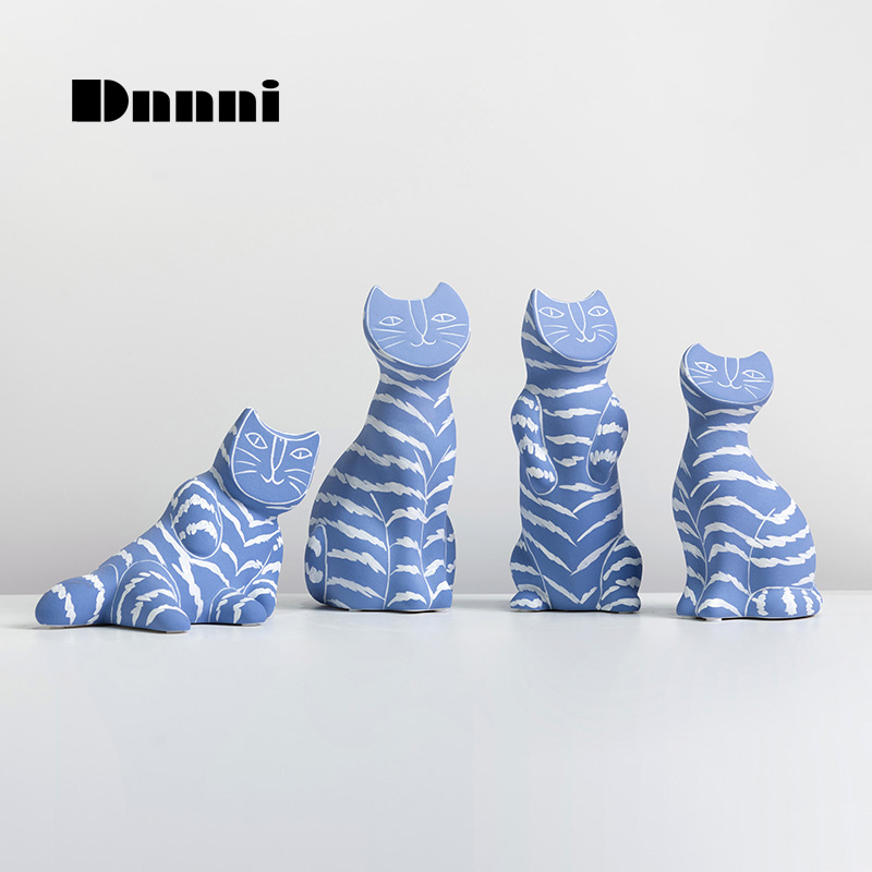 Dnnni blue flat face cat swing piece Nordic minimalist creative home hotel decent room dining room dining room decorations