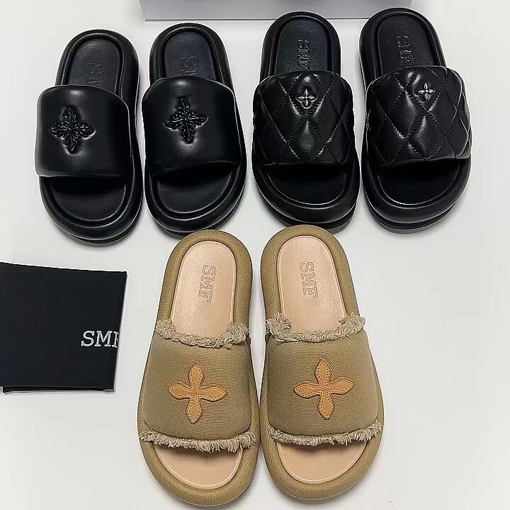 Correct Letter* Black Bread Slippers, Heavy Washed Canvas with Leather Stitching, Cross-Patterned, Frayed Edges, Thick-Soled Slide Sandals