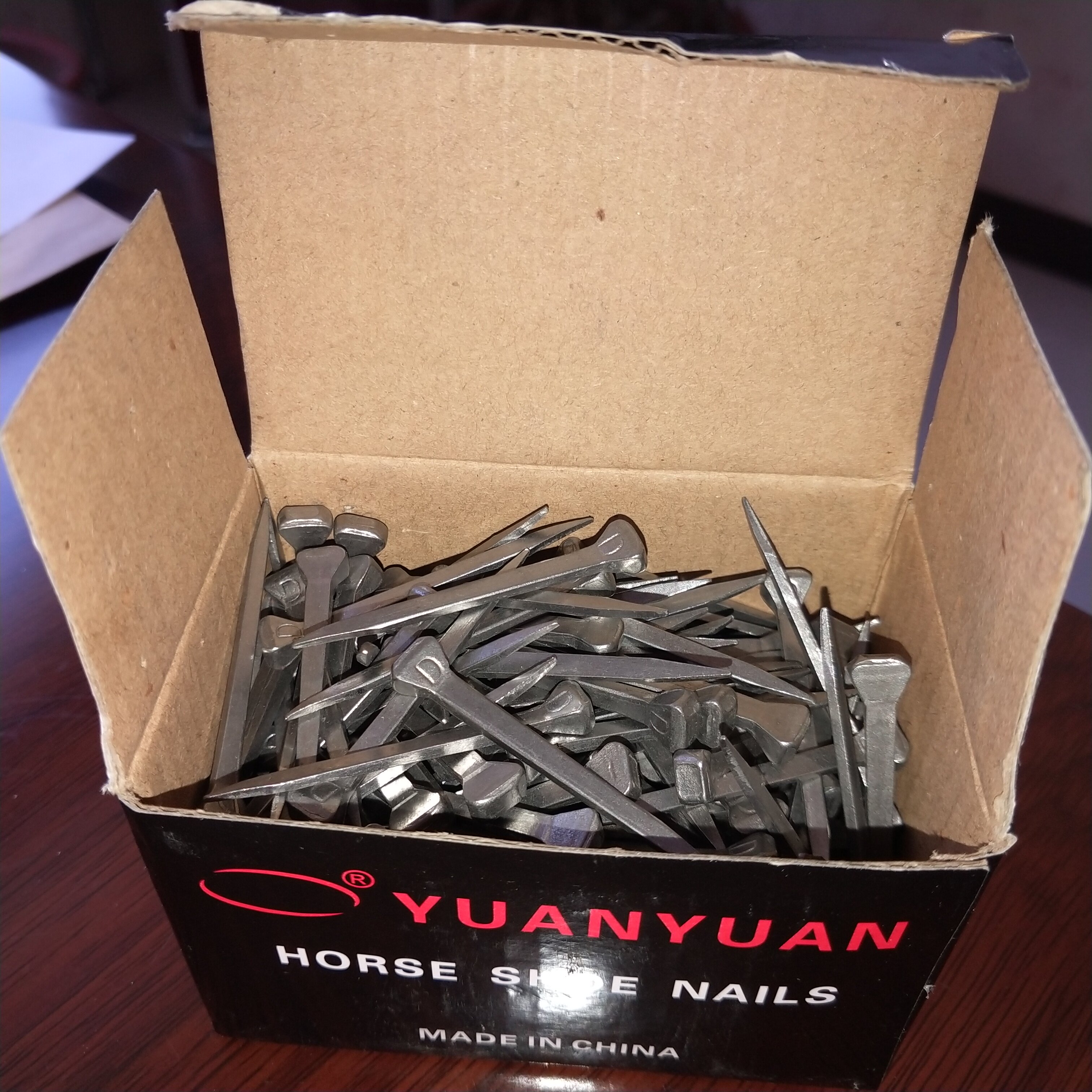 Mechanism nail mule horse cow palm shoes horseshoe iron nail horseshoe E4 universal horse supplies outdoor recreational harness