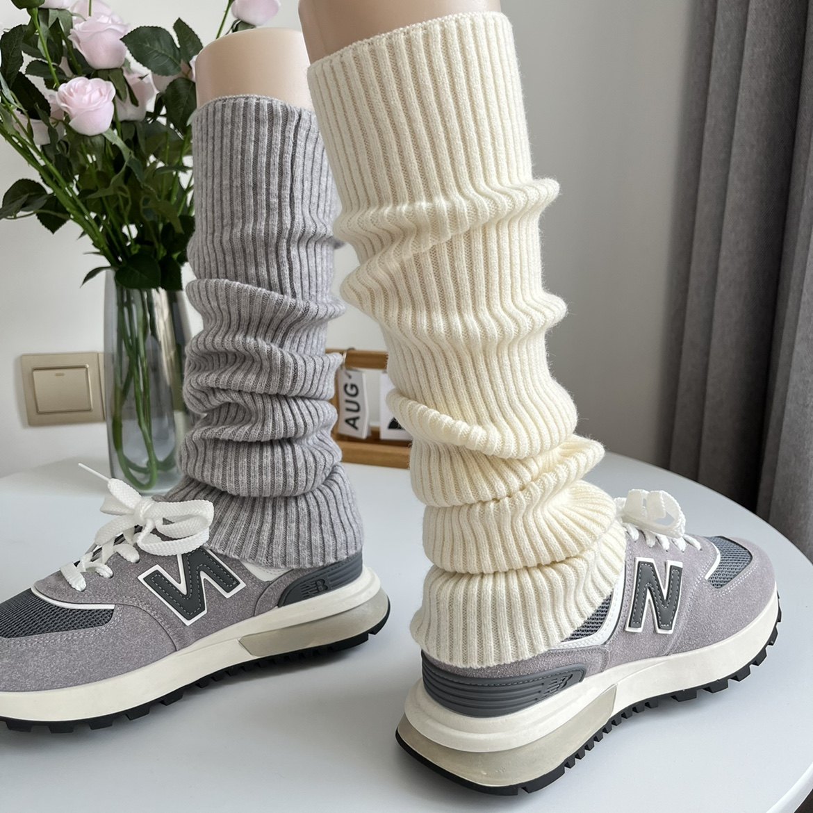 50cm days Milk White Cashmere Socks Jacket Woman Autumn Winter Retro lazy stacked knitted smoke grey calf sock-sock-Taobao