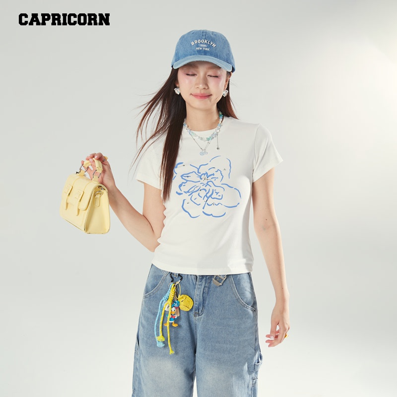 Capricorn Blue Floral Short-Sleeved T-Shirt for Women, Slim Fit, 2026 New Summer Inner Wear Top