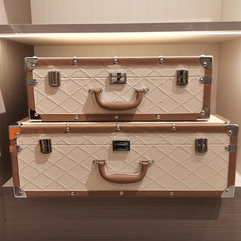 Light Beige Flocked Leather Sample Room Suitcase Soft Decoration Home Dressing Room Storage Box Exhibition Hall Decorative Ornaments