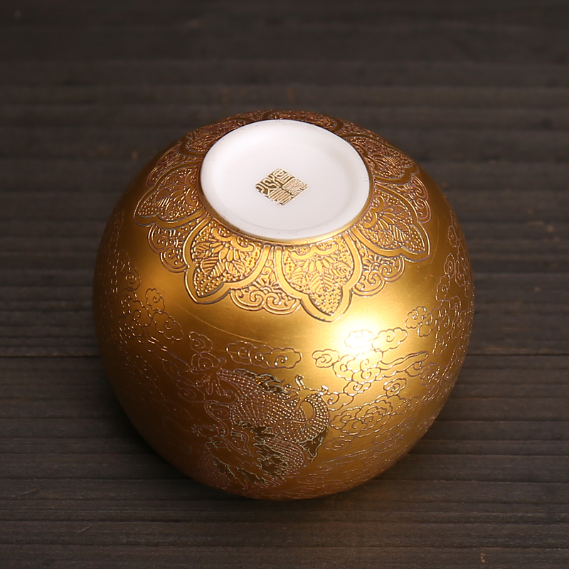 White porcelain single suet jade porcelain sample tea cup heart sutra ceramic gold 24 k gold master cup lamp that kung fu tea cups