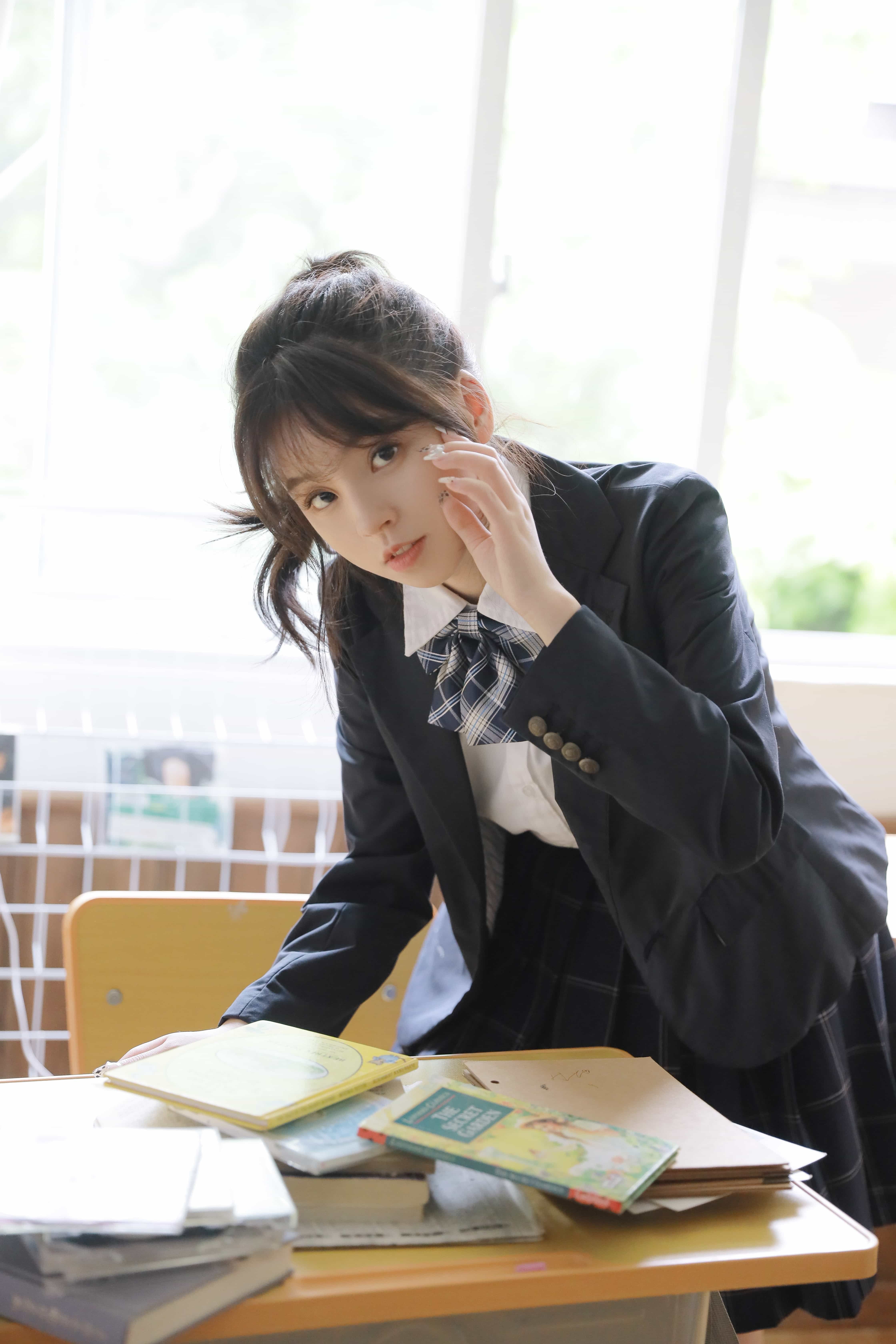 穿上jk制服就不普通！初恋日系🍃少女写真