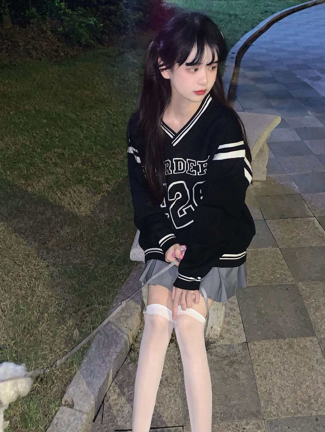 好看的过膝白丝短裙可爱嫩嫩的小姐姐-她们