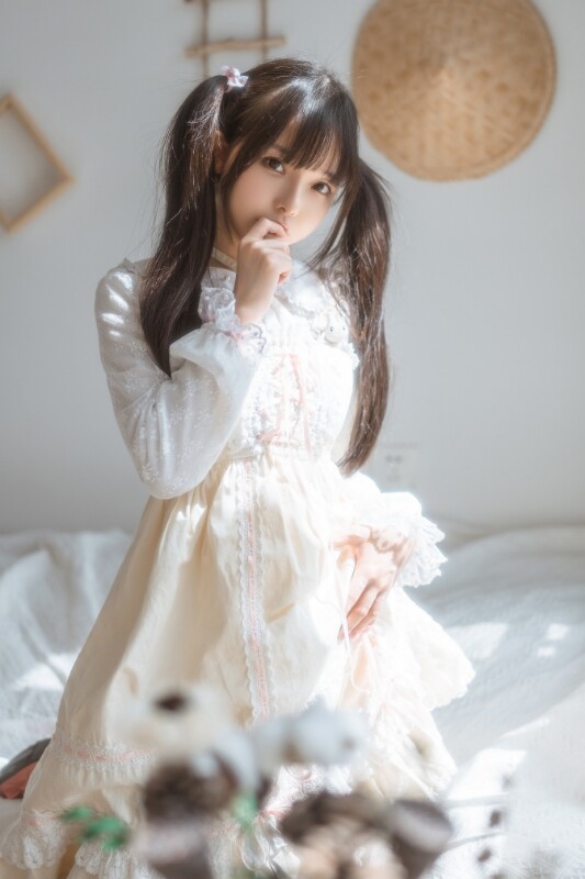 六味帝皇酱 – 小艺LOX洛丽塔