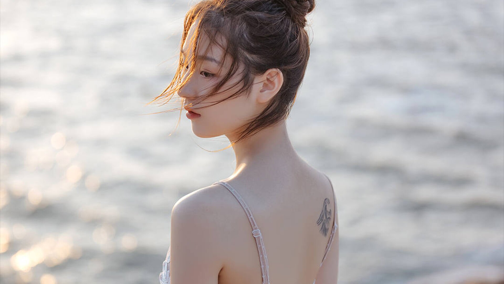 html+css实现容器显示两行文本超出部分以省略号显示-傲绝博客