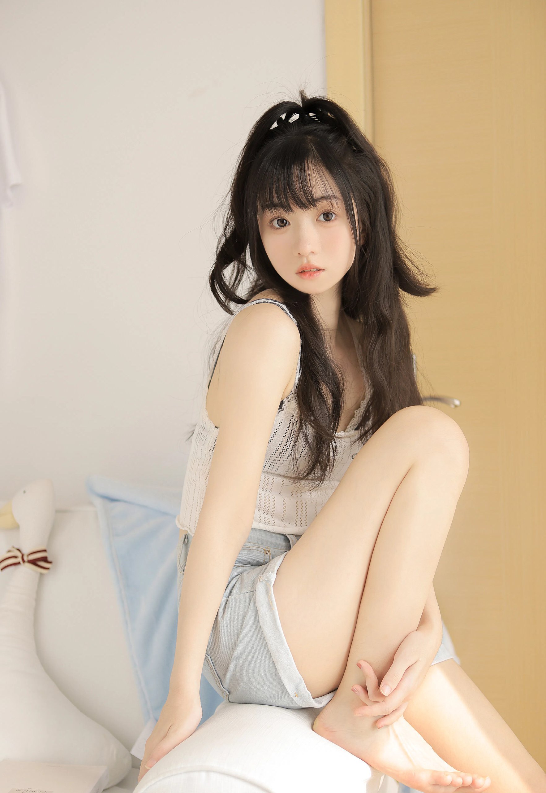 清纯美女写真：恬静的气质与优雅的风姿