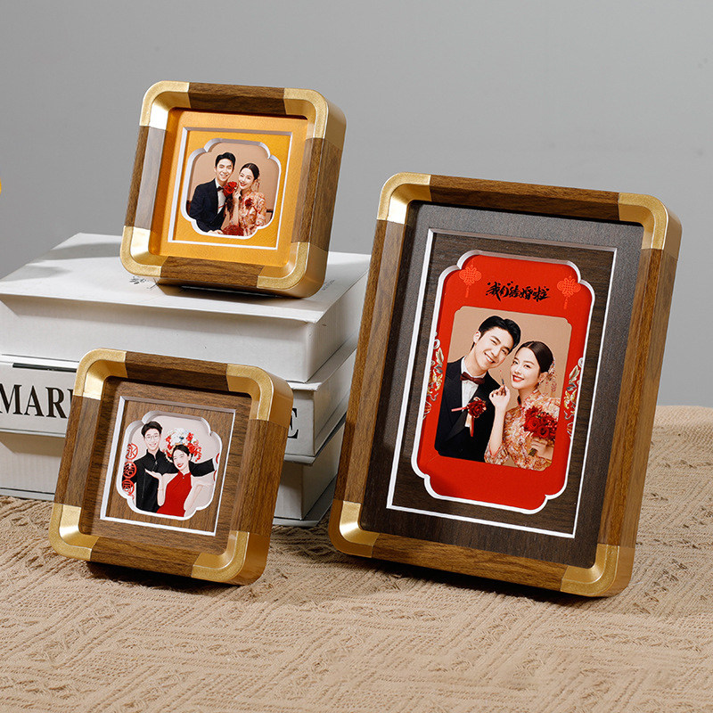 2026年马年到来，新年相框摆台中的招财神爷摆件如何选款？