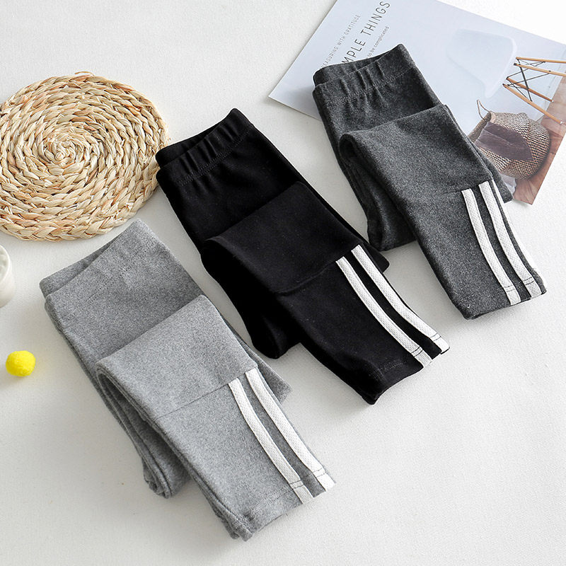 Girls' inner pants spring and autumn outer wear children's Western style thin black cotton elastic strips to carry middle-aged girls' pants