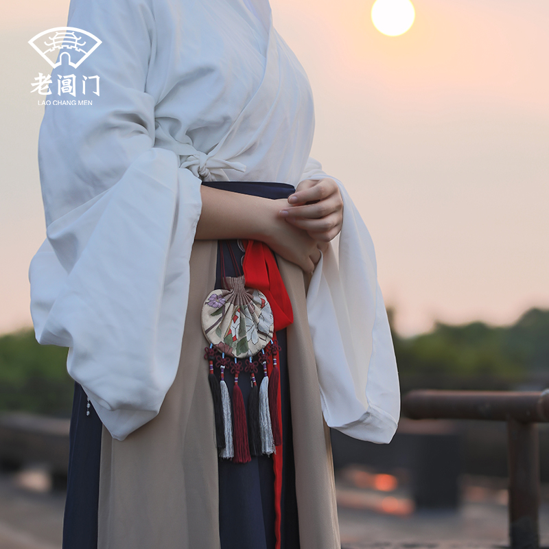 Orphan product - plain flower silk sachet old mountain sandalwood powder bag carry-on sachet ancient style lotus bag Hanfu hanging ornament