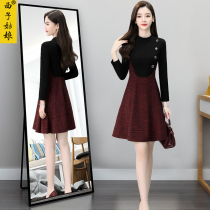 Knitted stitching woolen dress womens autumn and winter 2022 new French style bottoming bottoming slim small short skirt trendy