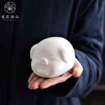 Porcelain at the fingertips Dehua sheep fat jade porcelain tea pet ornaments Creative ceramic ornaments Fan cute tea play lucky pig handmade