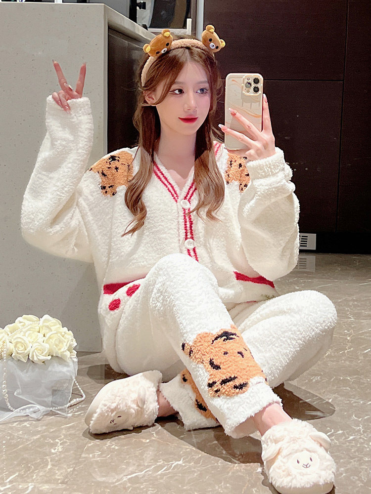 Soft pajamas suit lady autumn winter plus thick knitted jersey pajamas coral velvet tiger year sweater suit
