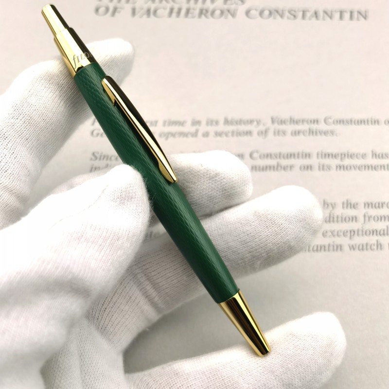A gold ball pen with a mini metal ball pen British ancient stationery brand silver - plated short ball pen