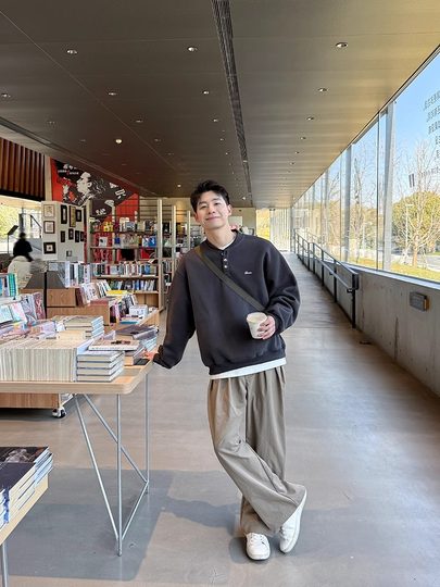 韩国Uamtor男卫裤秋冬2025新款纯色打褶休闲裤卡其宽松简约百搭裤