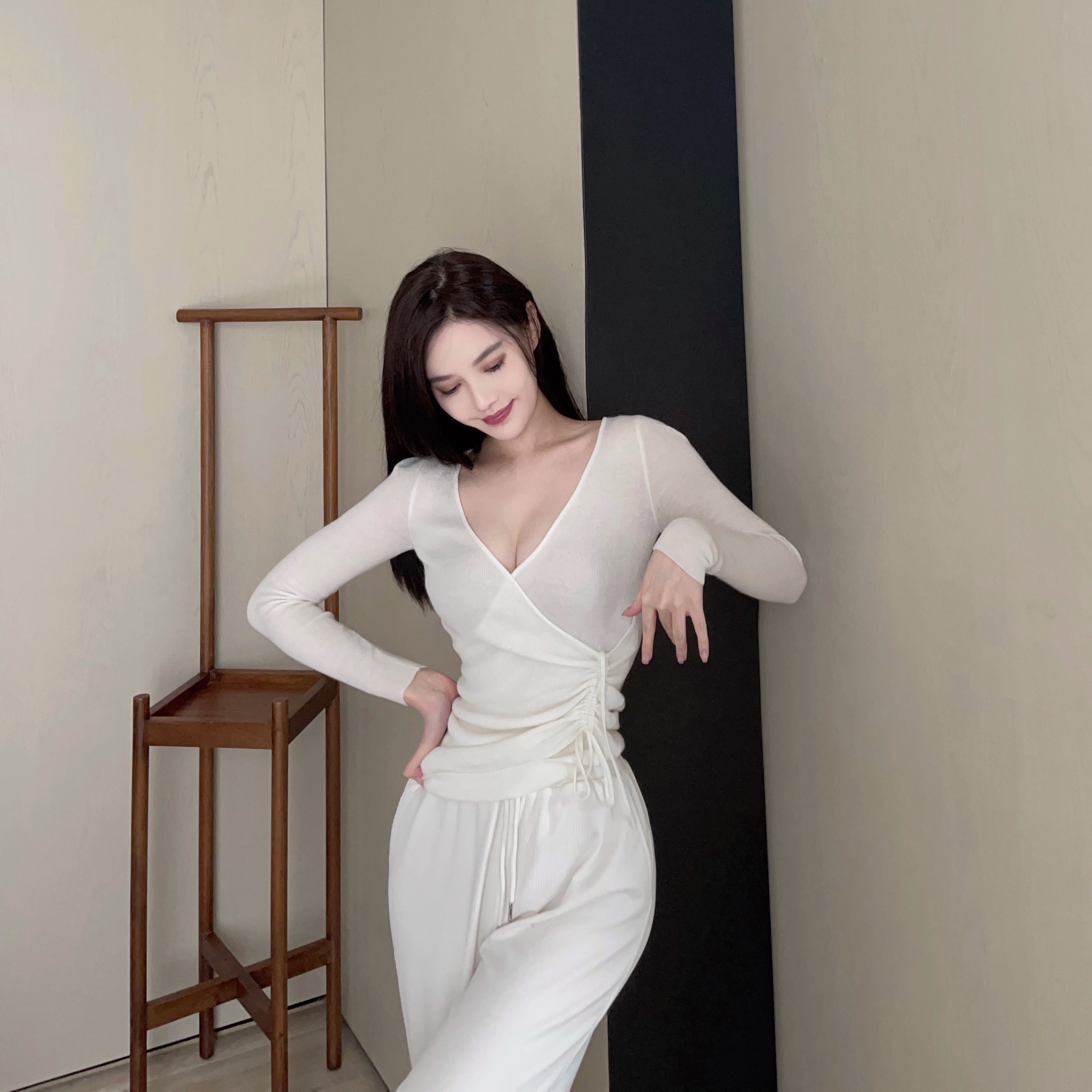 nicky design sense niche autumn and winter long-sleeved knitted top coat women's fashion foreign style sweater ins all-match