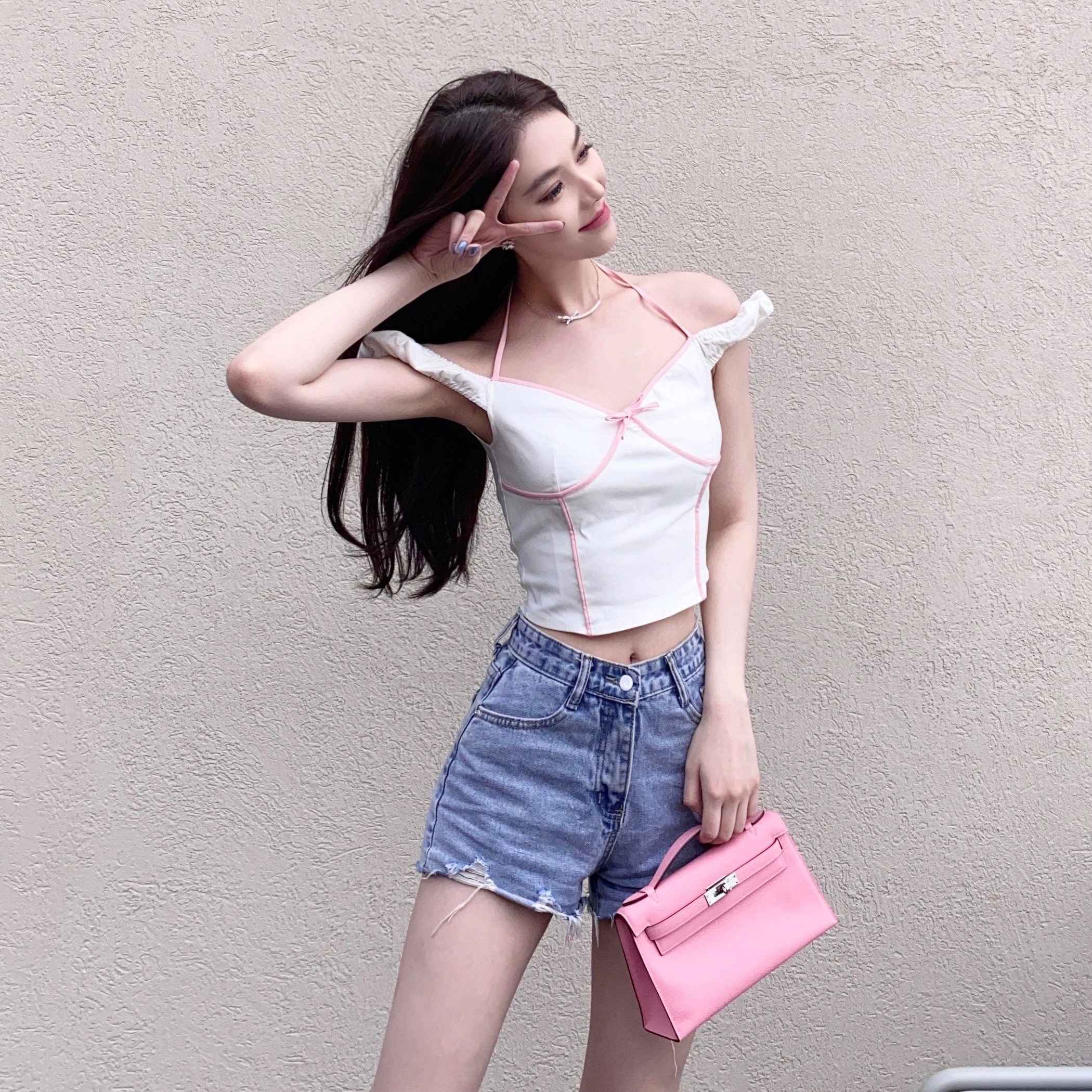 Limited time 30% off nicky super sexy design niche short v-neck sleeveless top women's summer 2022 trendy pink and white