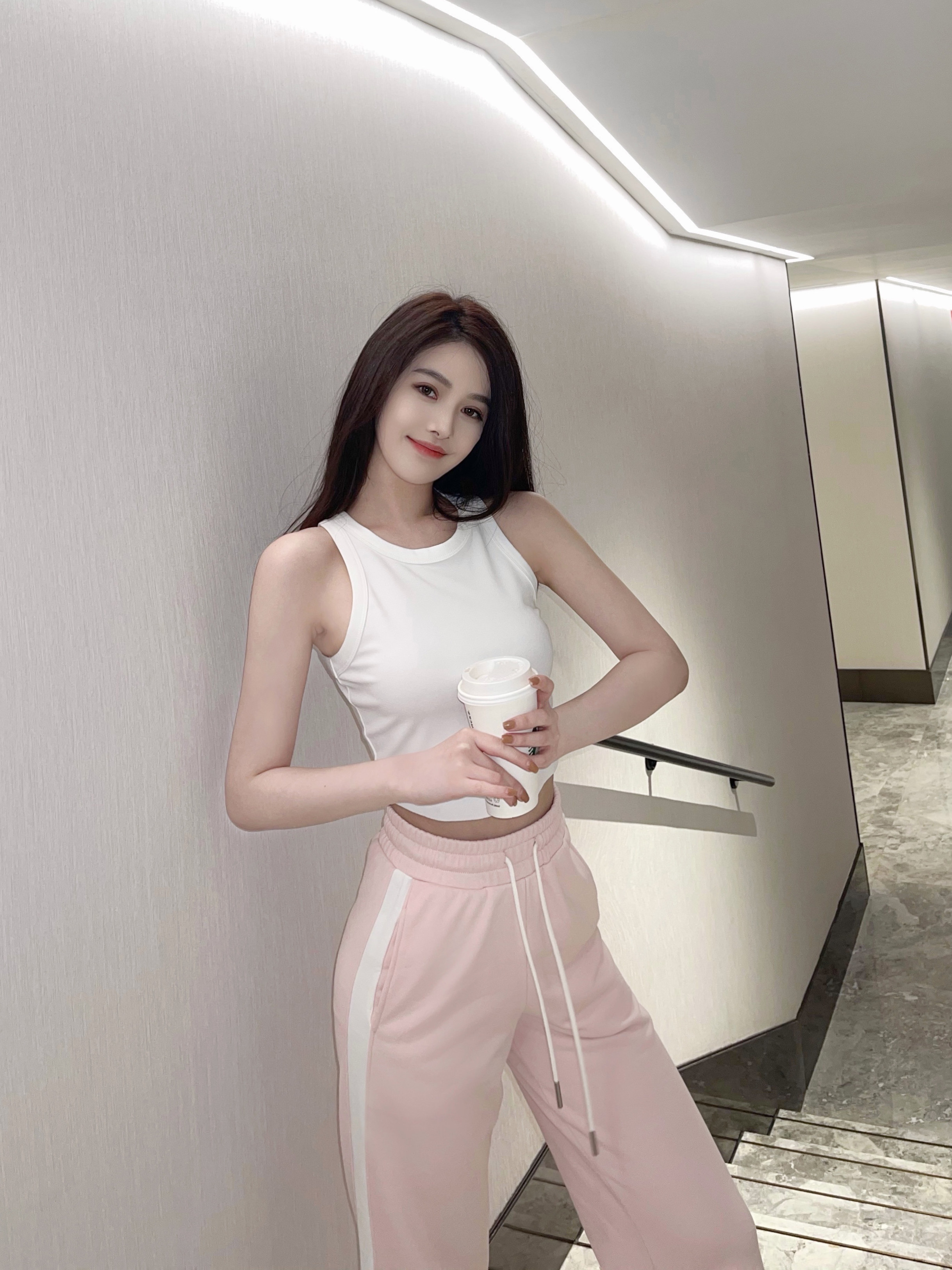 30% off for a limited time nicky white simple net red vest female outerwear I-shaped slim fit commuter sports short cotton