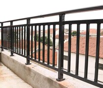  Hot-dip galvanized steel balcony guardrail Roof platform fence Open-air balcony guardrail without railing rusty wrought iron fence