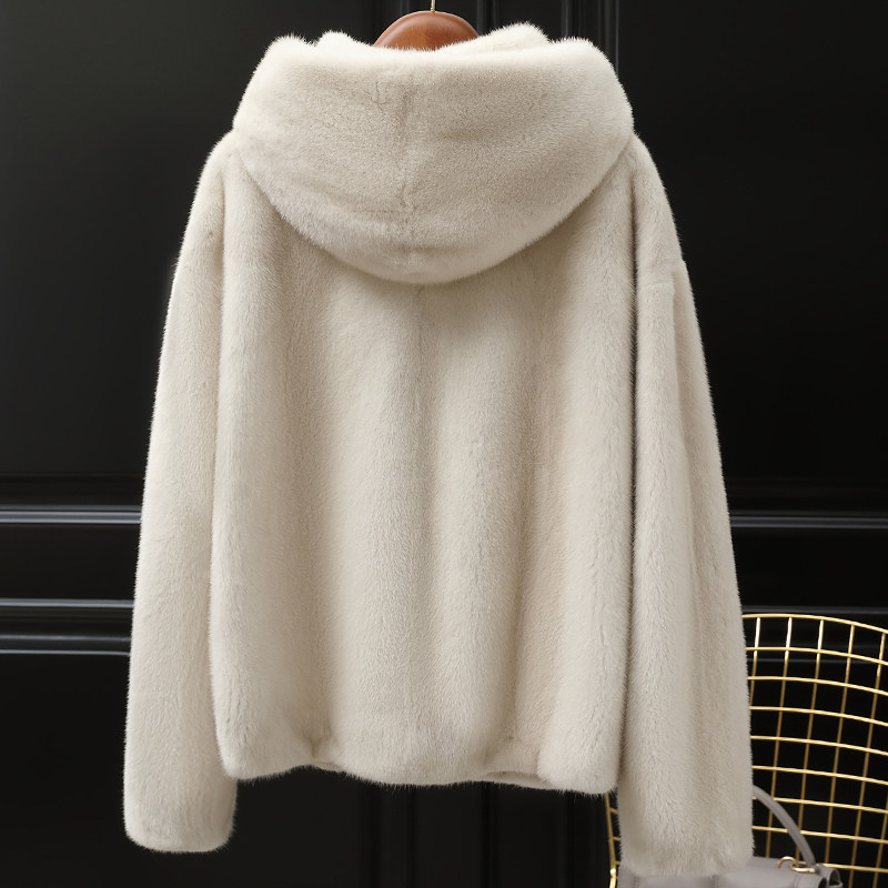 The real mink coat girl short fashion gas 2022 mink fur with hat coat