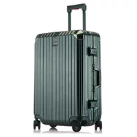 Темно-зеленый