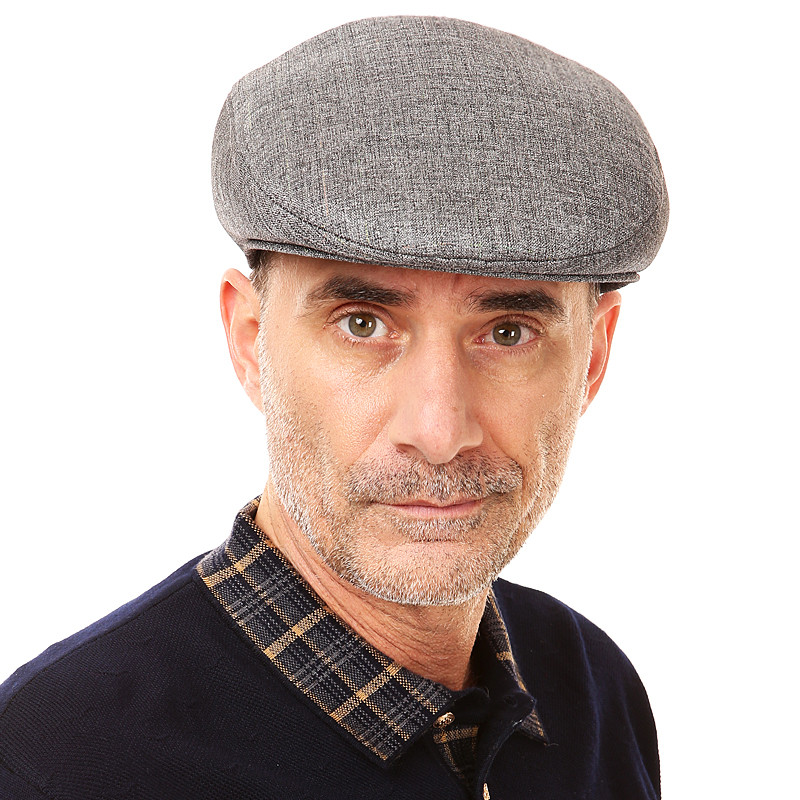 зимняя шапка для пожилого мужчины. шапка старика обтягивающая. головные уборы для пожилых мужчин. старикан в шапке ушанке. головные уборы для пожилыженщин.