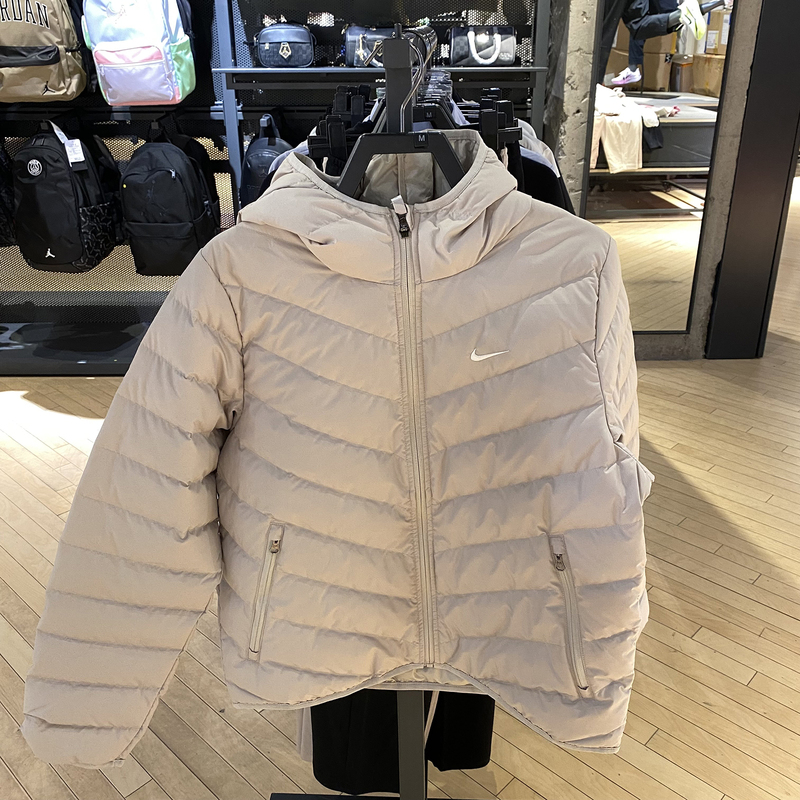Nike Hooded down Jacket for Women, Lightweight and Warm, Fluffy Coat Top If5884-236-010-100