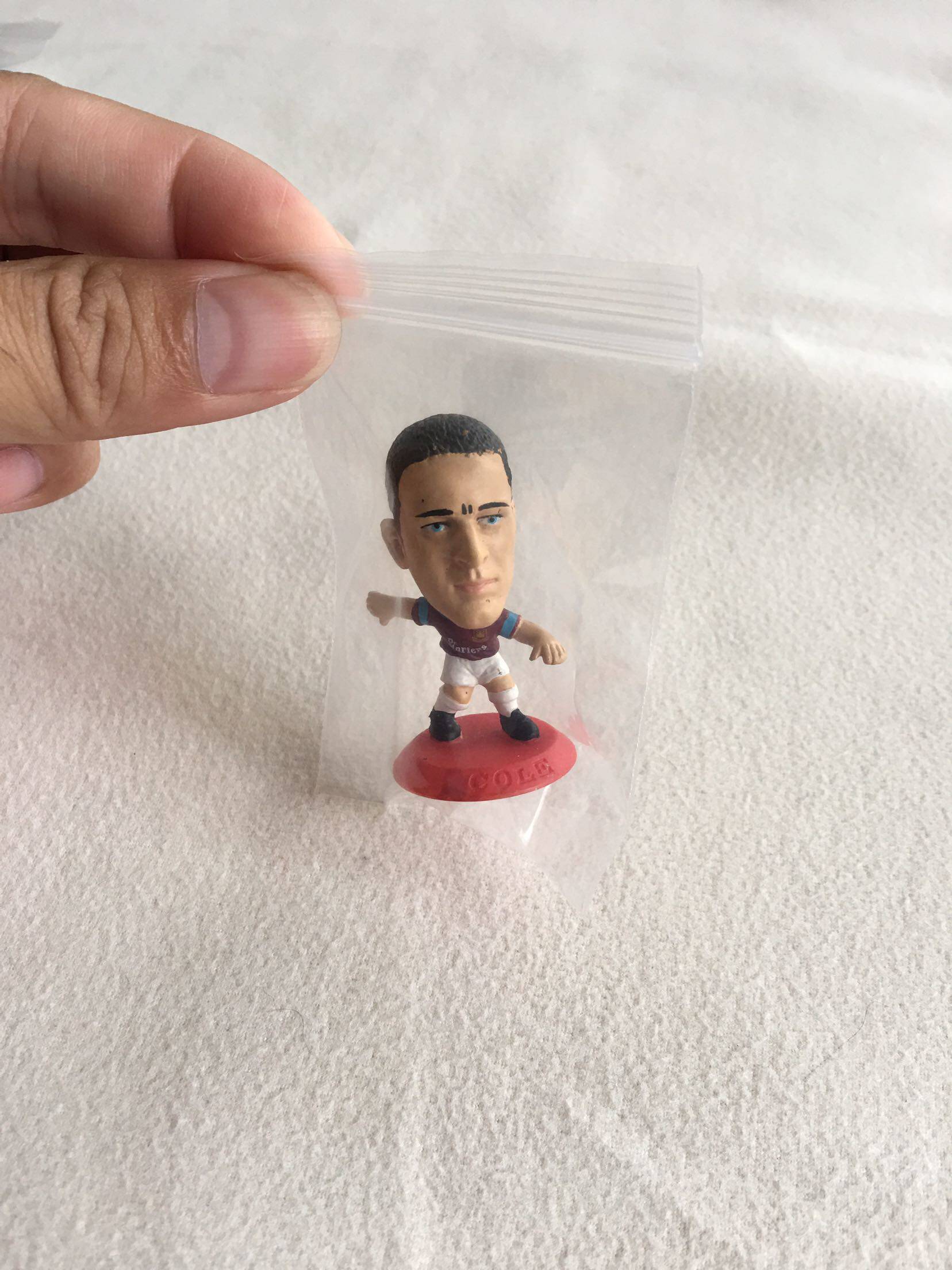 Corinthian Microstars West Ham United Joe Cole star doll hand red 1091