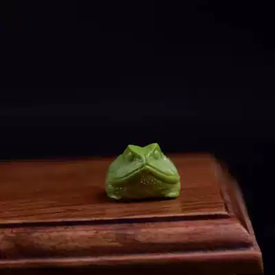 Raw Ore no optimization turquoise Golden Cicada triangle gold cicada carving accessories turquoise bucket beads loose beads handstring with beads