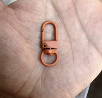 Темно -оранжевый