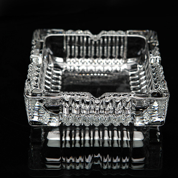 Square glass ashtray Large imitation crystal glass ashtray European office can be specially customized logo