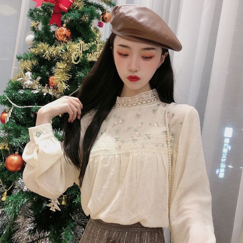 Shirt women's autumn and winter models all-match salt series female net red top 2019 new vibrato palace lace princess Fengkacho