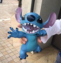 Snoopy bubble machine Snooki Snoopy electric automatic bubble blowing machine Bubble machine Snoopy shake sound the same